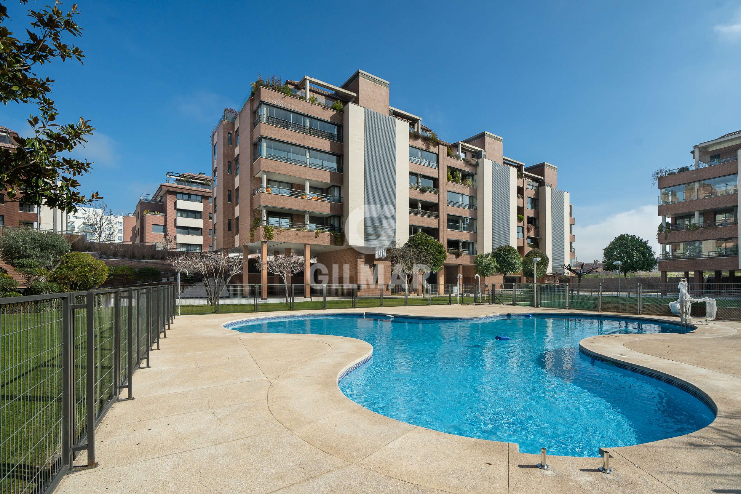 Exterior view of Flat for sale in  Madrid Capital  with Heating, Private garden and Storage room