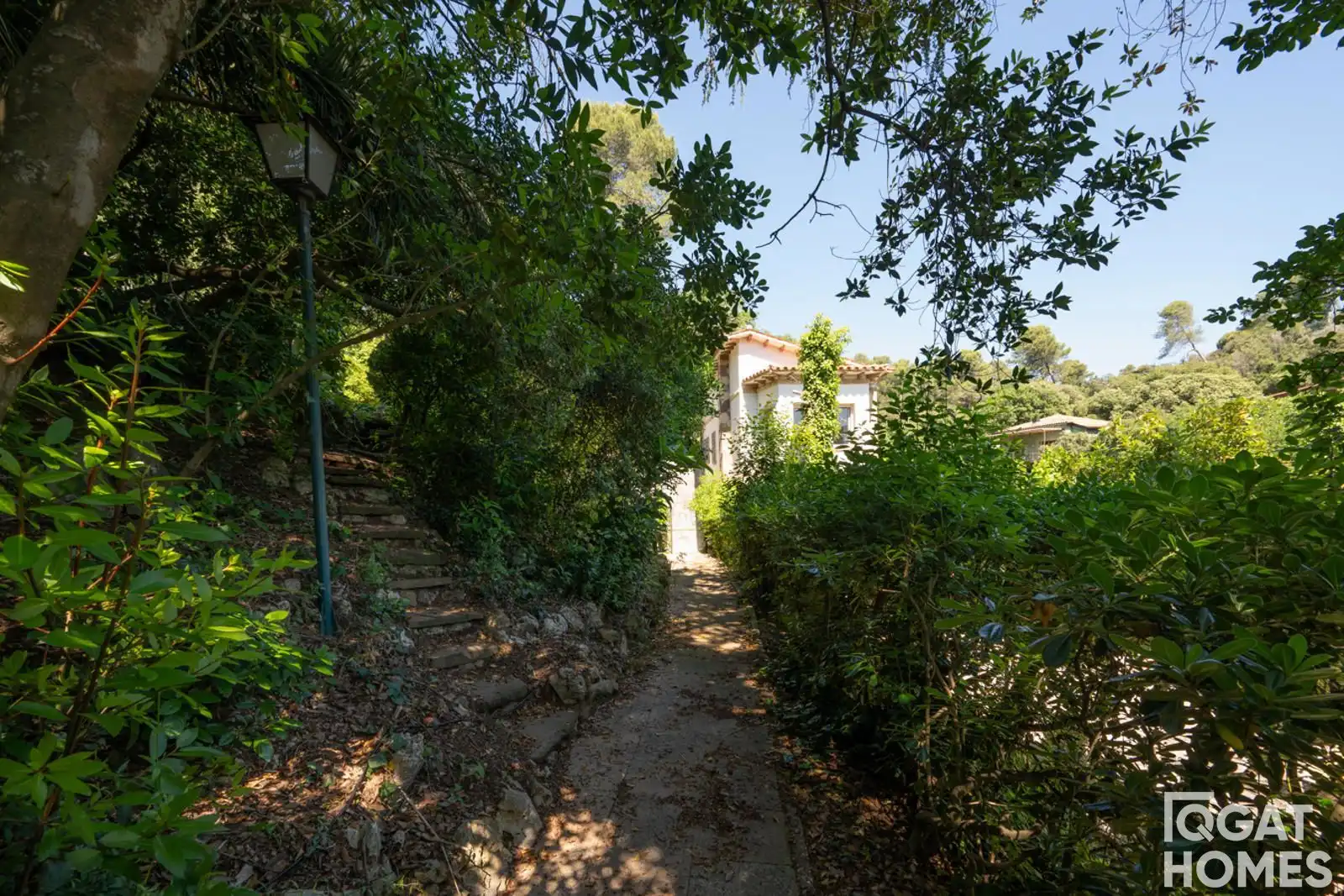 Vista exterior de Casa o xalet en venda en Molins de Rei amb Traster i Piscina