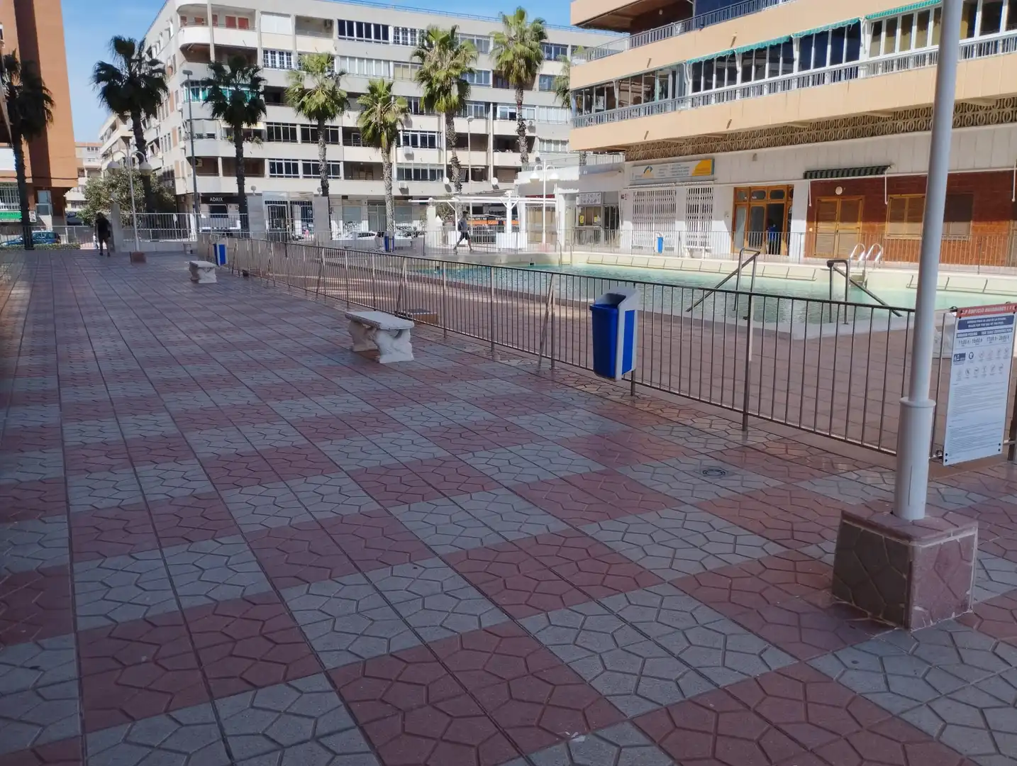Piscina de Pis en venda en Torrevieja amb Terrassa, Moblat i Forn