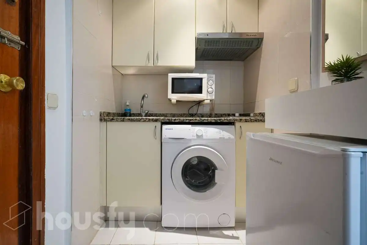 Kitchen of Study for sale in Madrid  with Air Conditioner and Heating