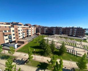 Vista exterior de Àtic en venda en Valladolid Capital amb Calefacció, Parquet i Terrassa