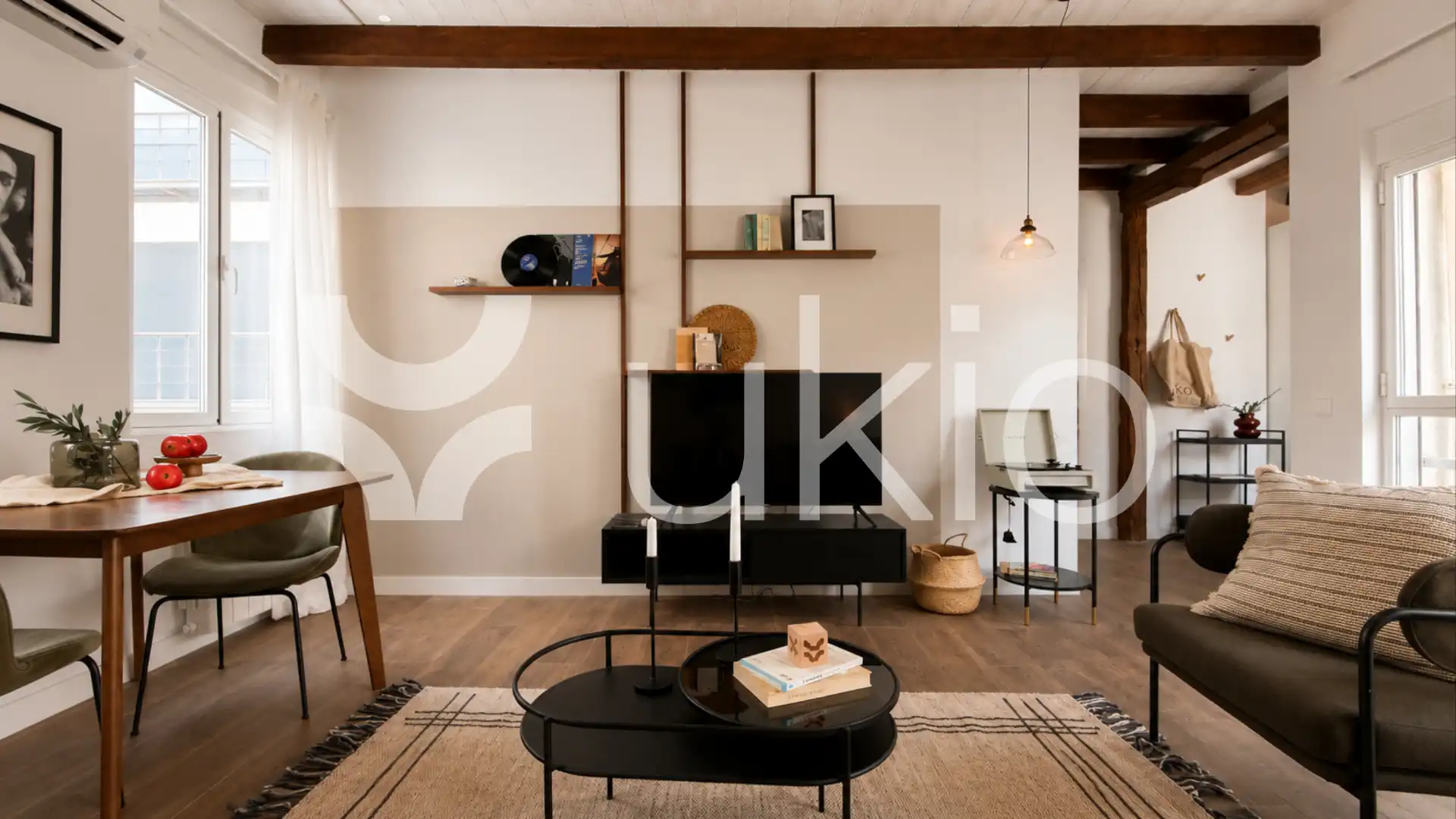 Living room of Apartments for rent in Madrid  with Air Conditioner, Heating and Furnished