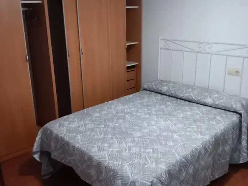 Dormitori de Apartament de lloguer en A Coruña Capital  amb Moblat