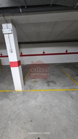 Garaje en Alquiler en Tejares - Chamberí - Alcades