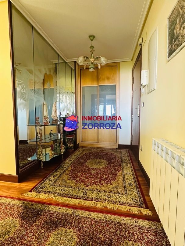 Pis en venda en Castro-Urdiales amb Calefacció, Jardí privat i Piscina