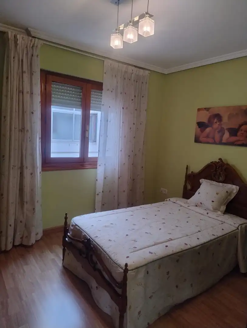 Habitación de Piso en venta en Ciudad Real con Calefacción, Terraza y Amueblado