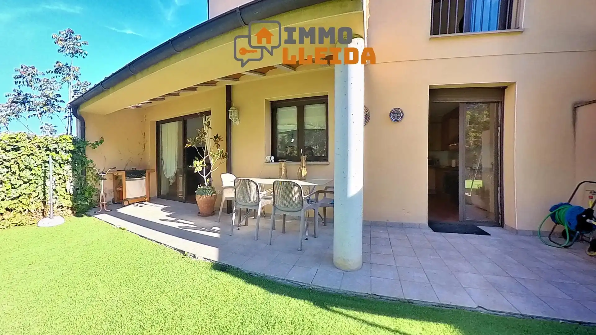 Garden of Detached homes for sale in Cubells  with Heating, Terrace and Storage room