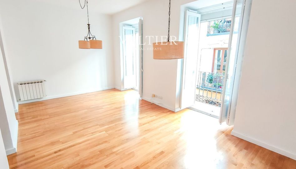 Piso de alquiler en De Juan de Dios, Universidad - Malasaña - Imagen 2