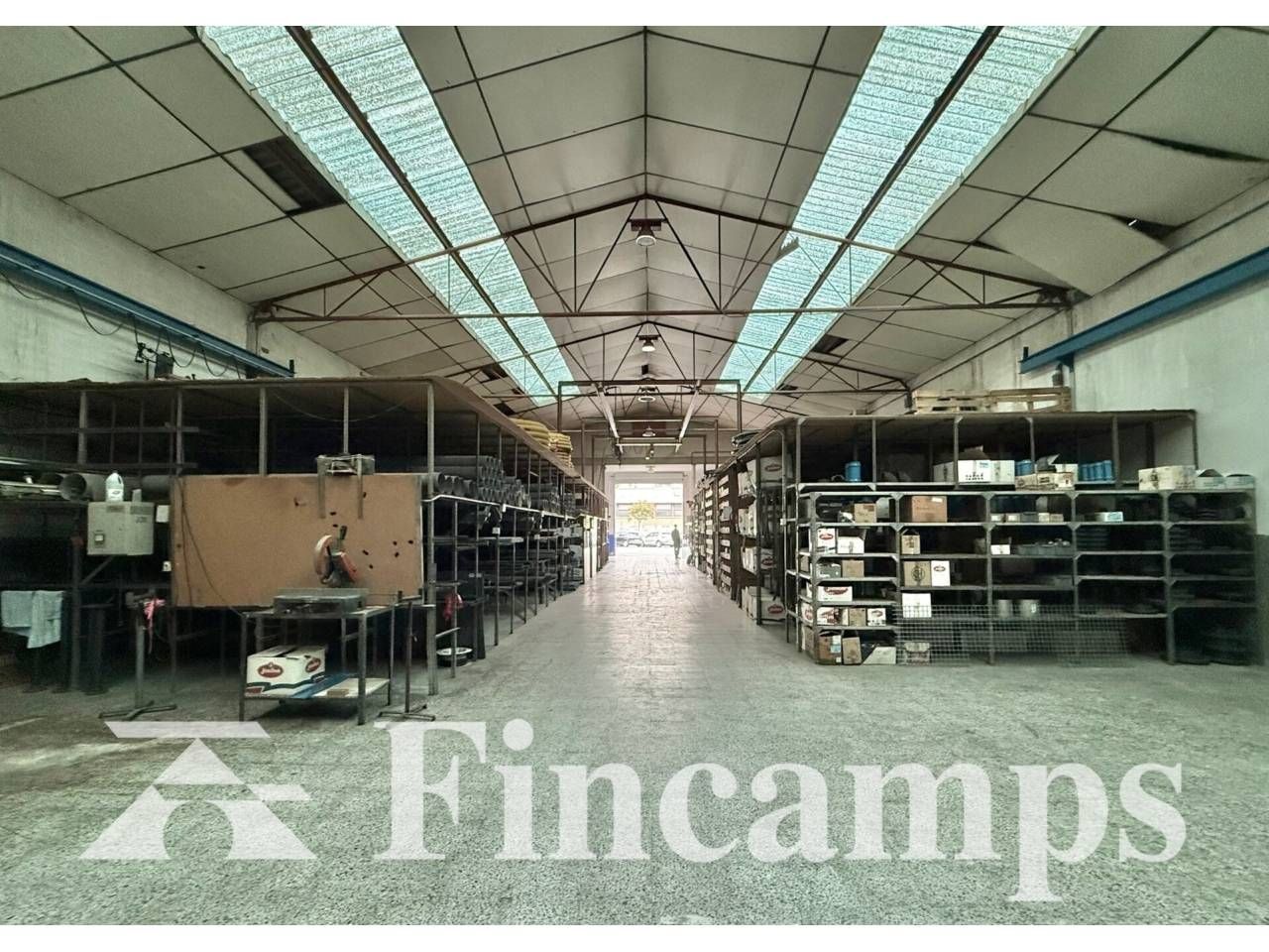 Industrial buildings for sale in Comerç, Campoamor