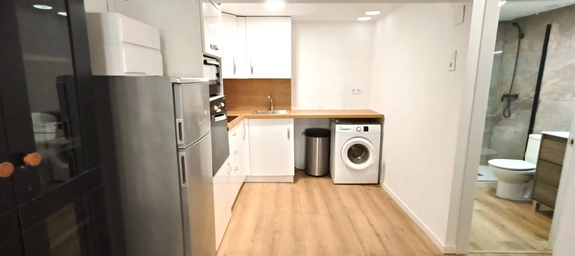 Küche von Wohnung zum Verkauf in Reus mit Klimaanlage, Parkett und Möbliert