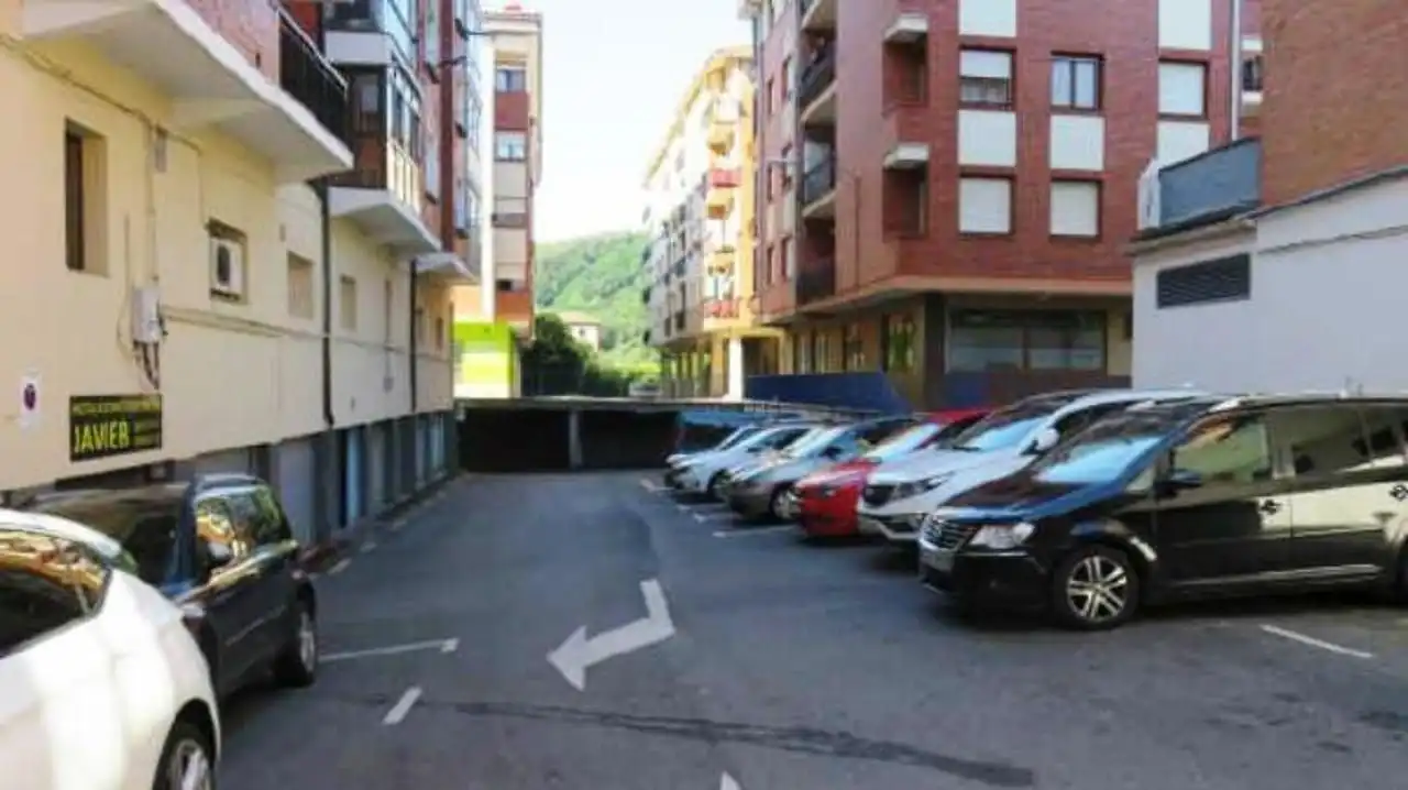 Einzelparkplatz zum Verkauf in Mungia