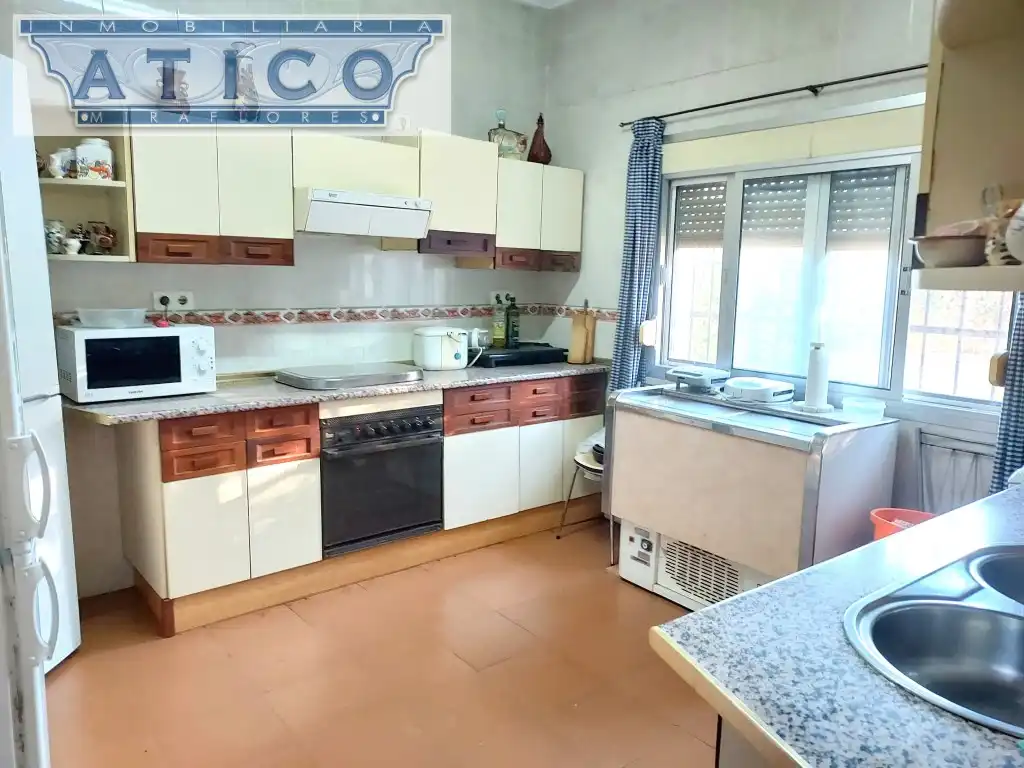 Kitchen of Houses for sale in La Rinconada