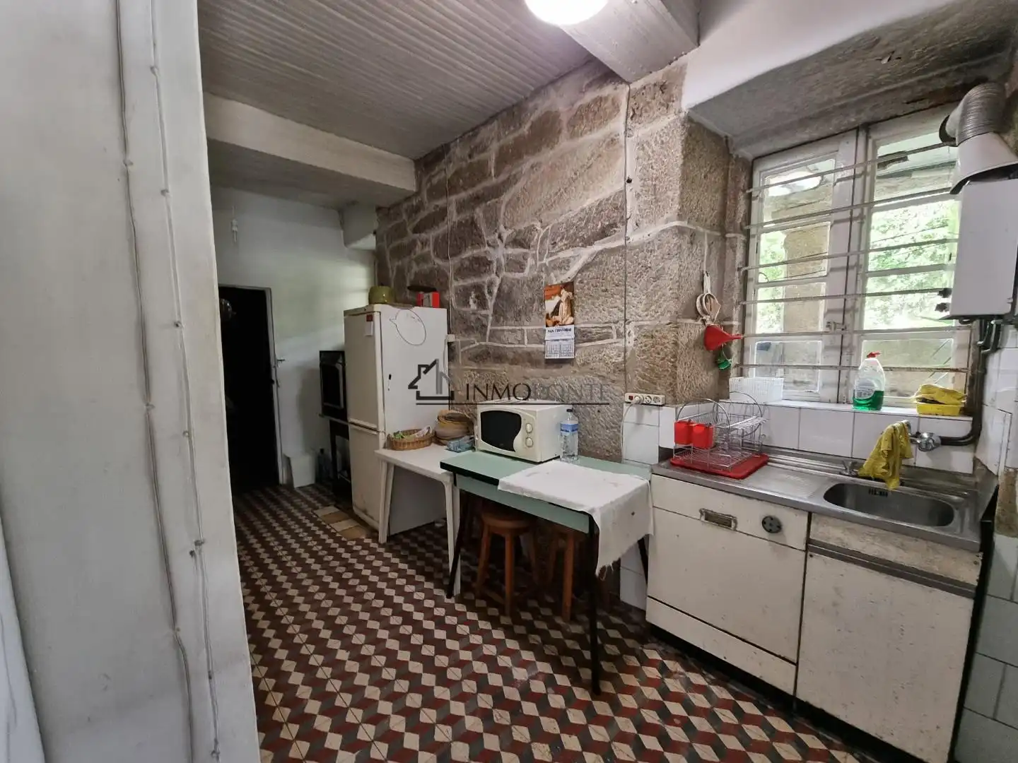 Cuina de Casa o xalet en venda en Poio amb Jardí privat, Traster i Balcó