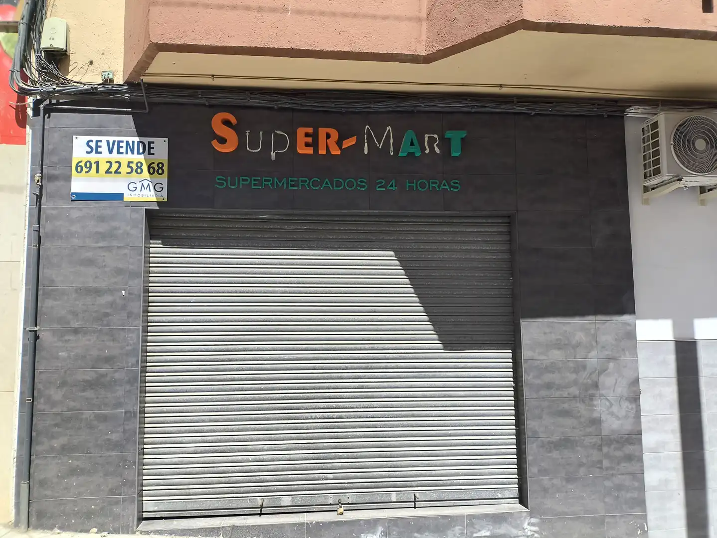 Locale commerciale in vendita a Mengíbar