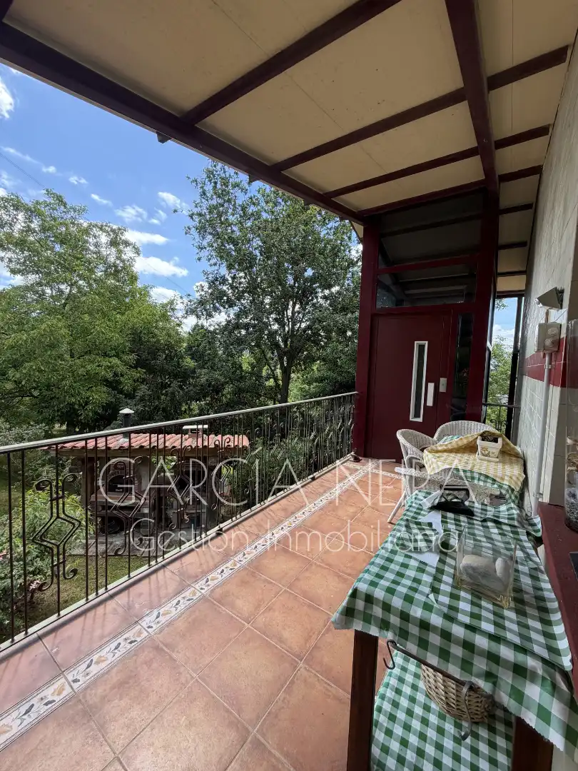 Terrasse von Haus oder Chalet zum Verkauf in Siero mit Heizung, Parkett und Terrasse
