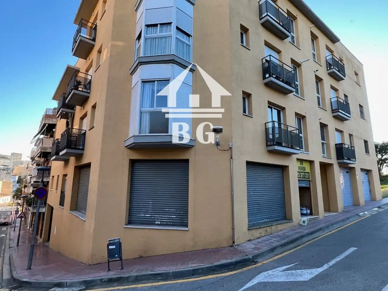 Vista exterior de Oficina en venda en Lloret de Mar amb Aire condicionat, Calefacció i Moblat