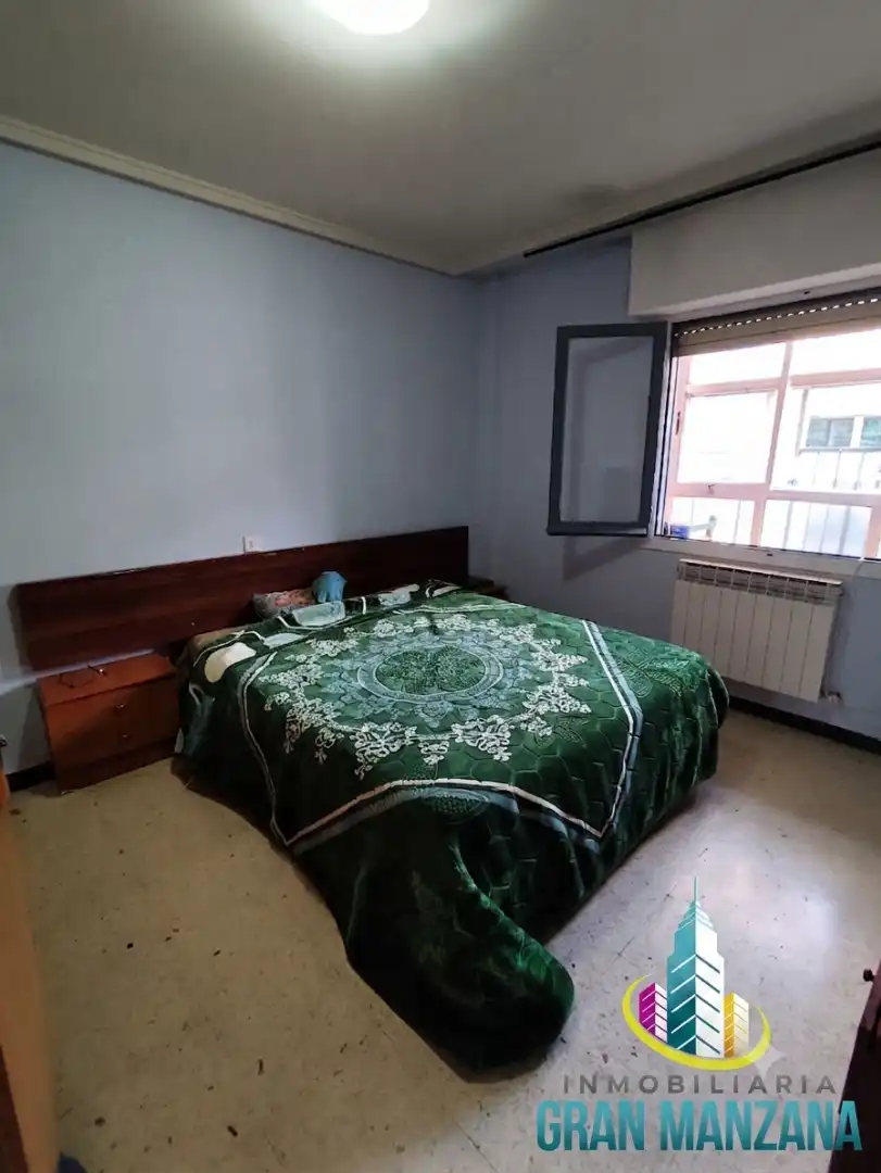 Dormitori de Apartament en venda en Briviesca amb Terrassa