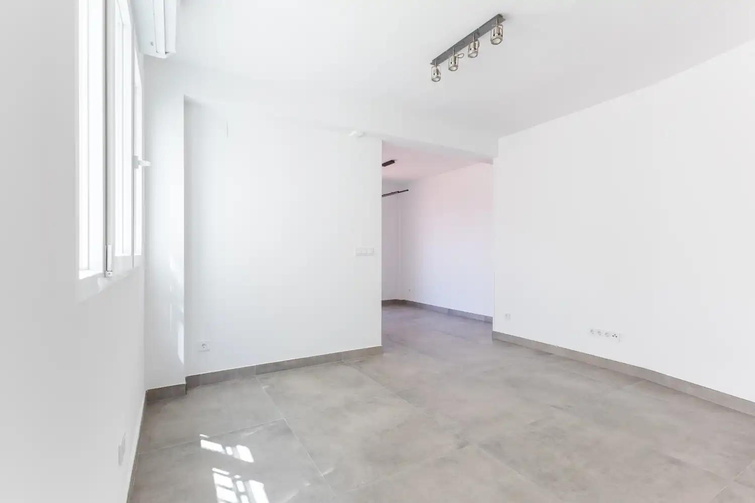 Ático de alquiler en Valencia con Aire acondicionado, Calefacción y Terraza