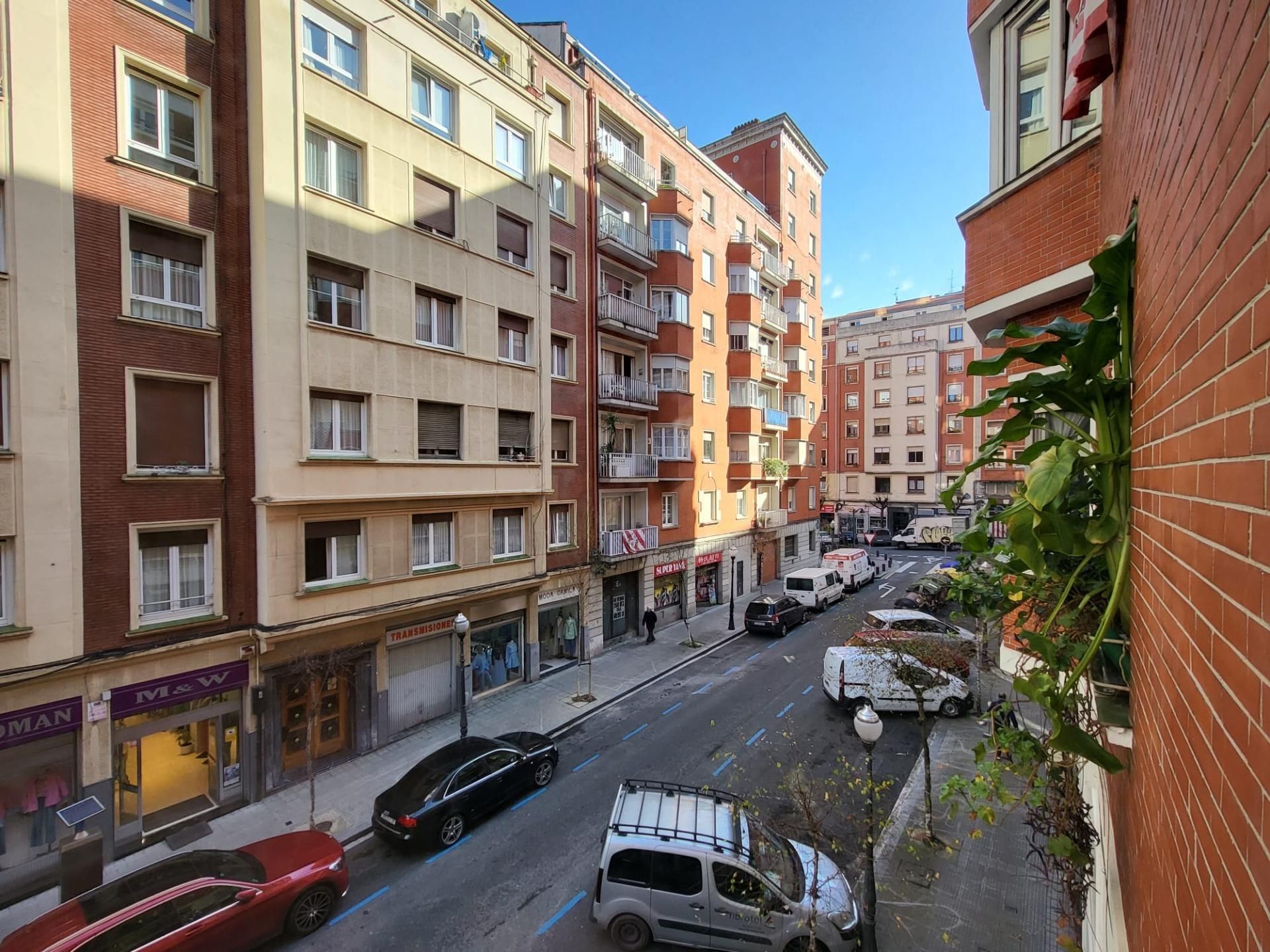 Exterior view of Flat for sale in Bilbao   with Heating, Storage room and Balcony