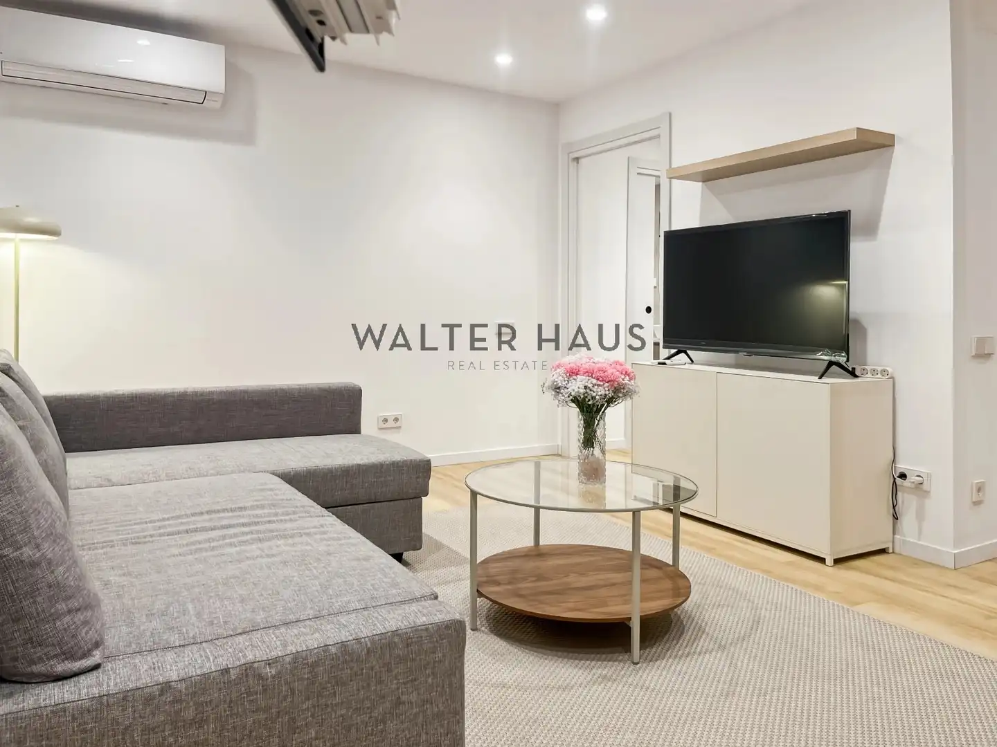 Sala de estar de Piso de alquiler en Barcelona con Aire acondicionado y Amueblado