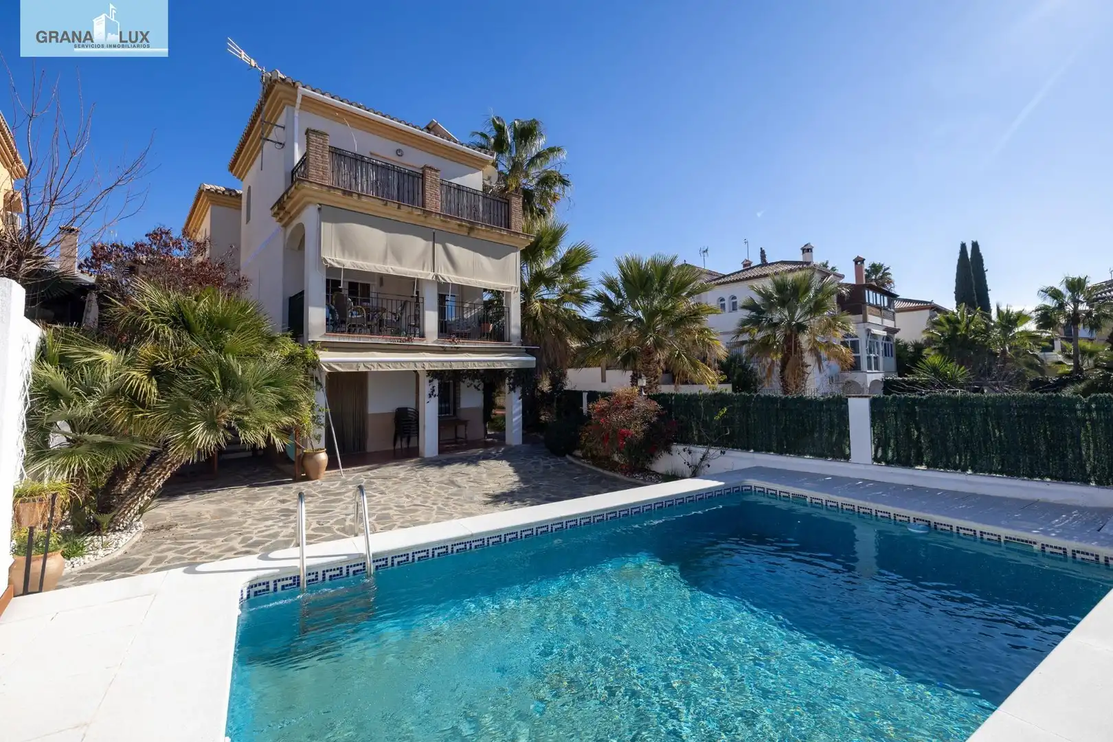 Villa mit Terrasse zum Verkauf in Calle Infanta Elena