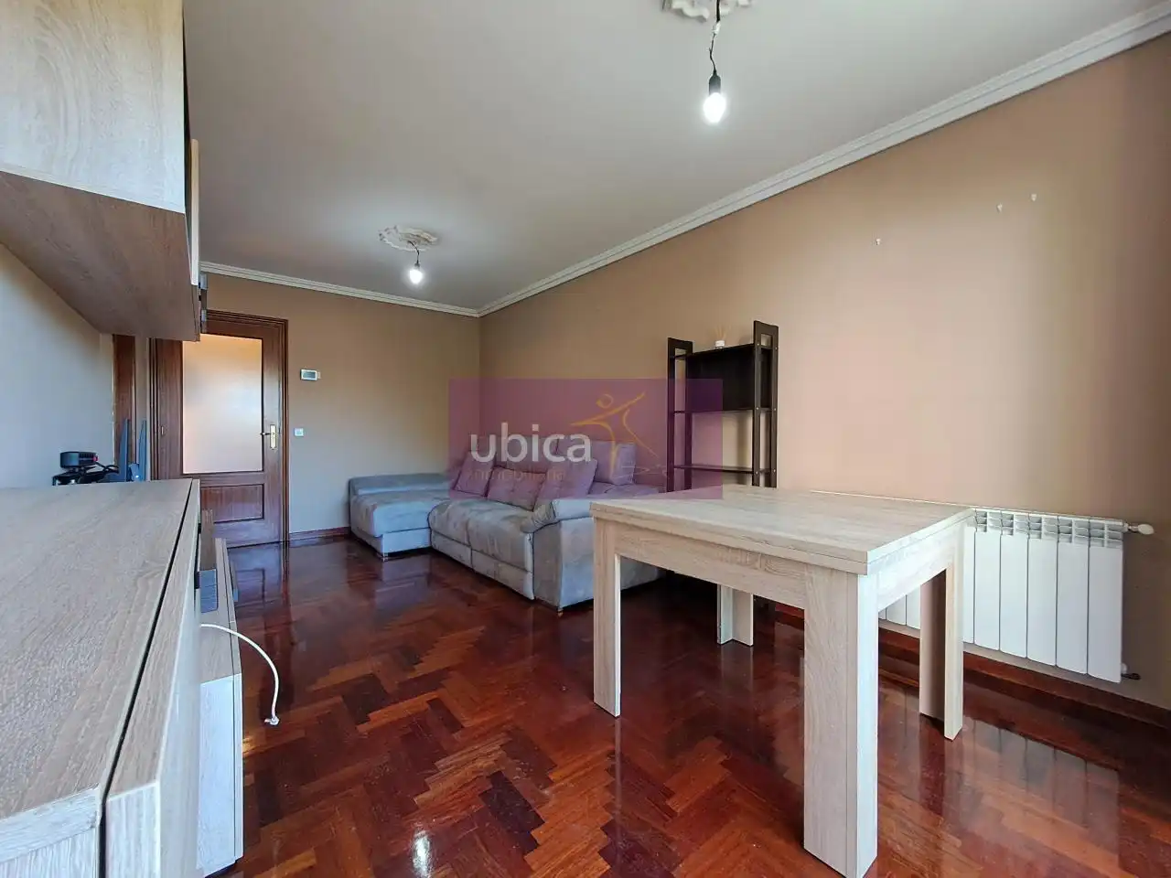 Sala de estar de Piso en venta en Ponteareas con Calefacción, Parquet y Terraza