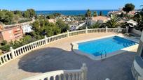 Vista exterior de Casa o xalet en venda en Dénia amb Aire condicionat i Piscina