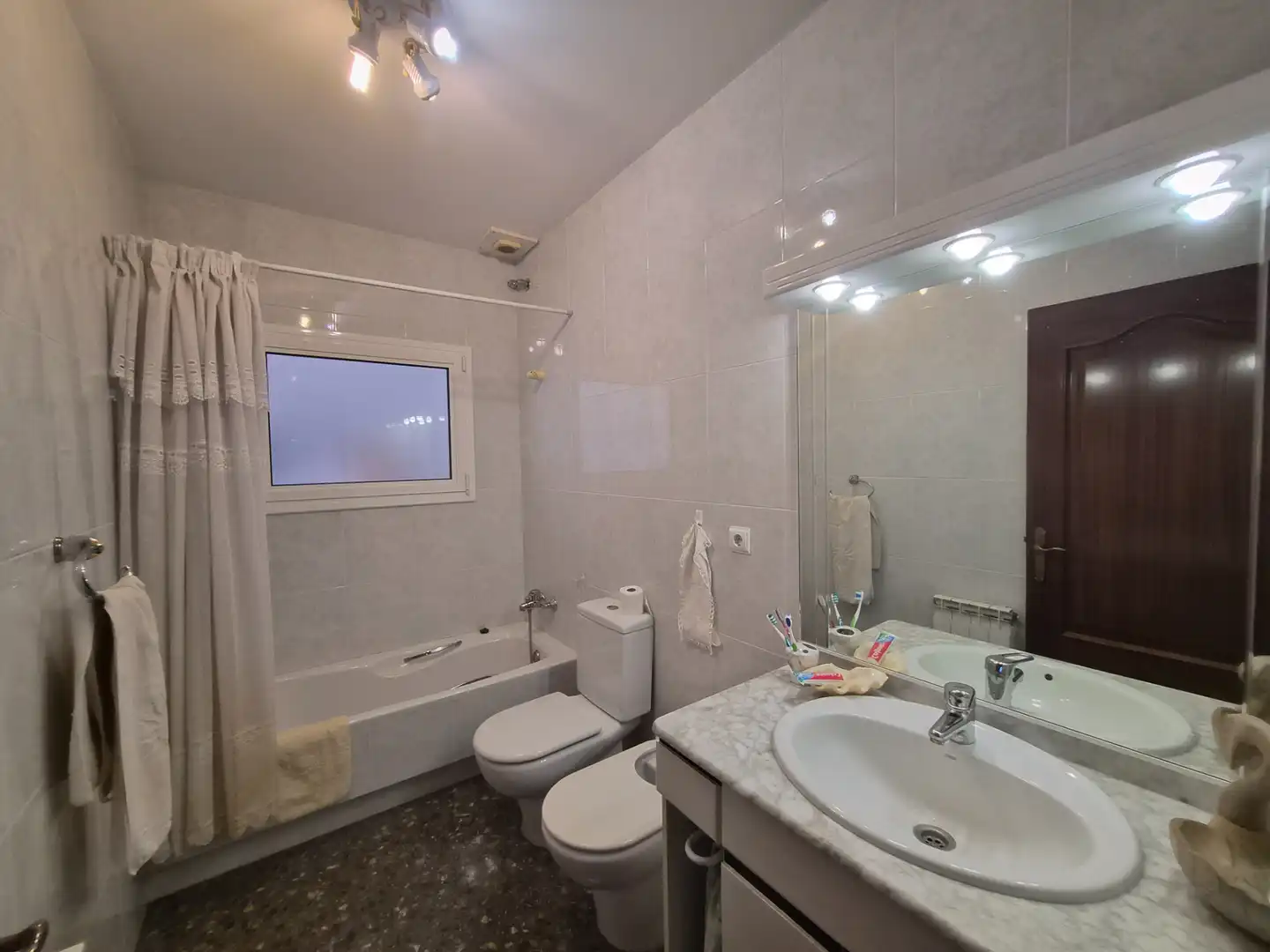 Bathroom of Houses for sale in Creixell  with Heating, Private garden and Terrace