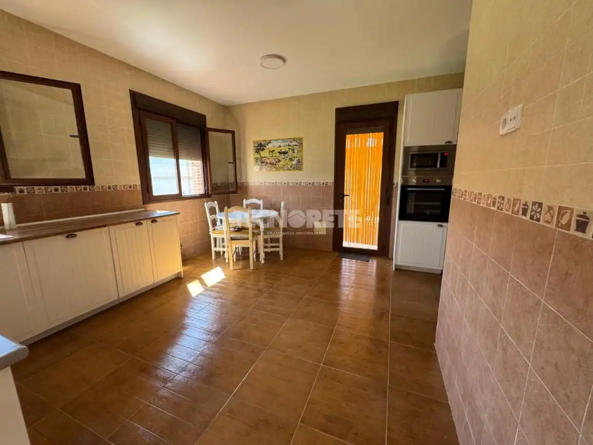 Cocina de Casa o chalet en venta en Cebolla con Aire acondicionado, Calefacción y Jardín privado