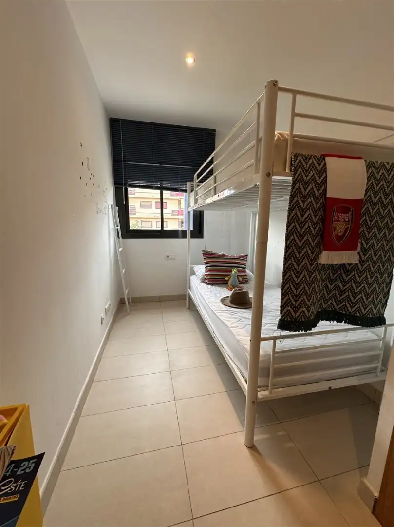 Apartamento de alquiler en Carrer Mestral, Port - Horta de Santa María
