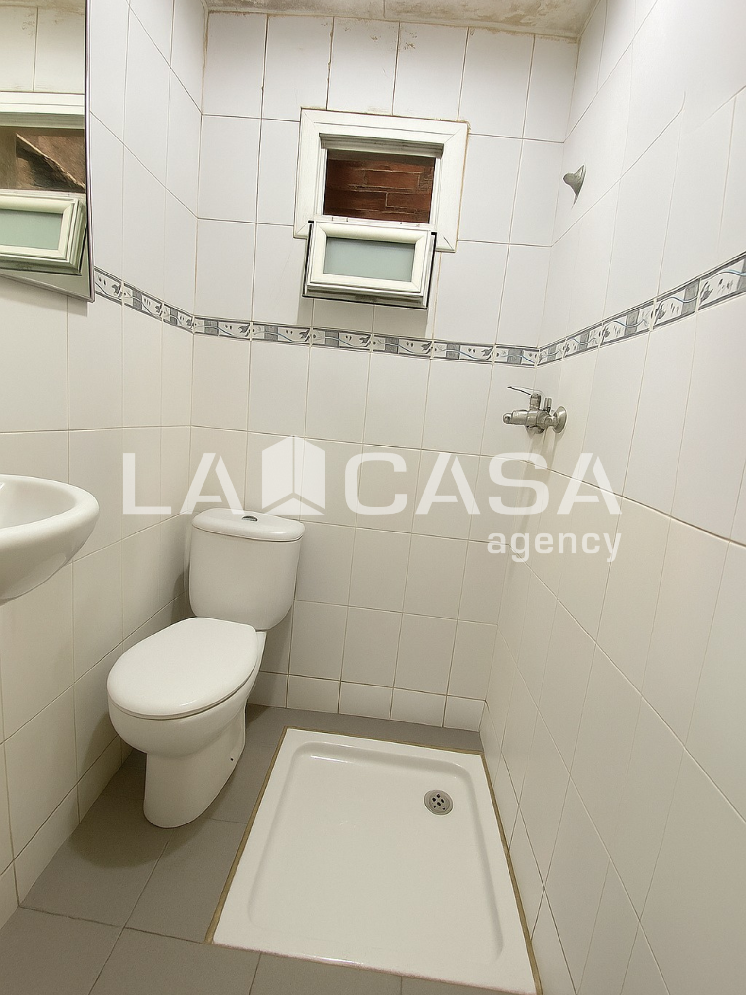 Bathroom of Flat for sale in Badalona  with Heating