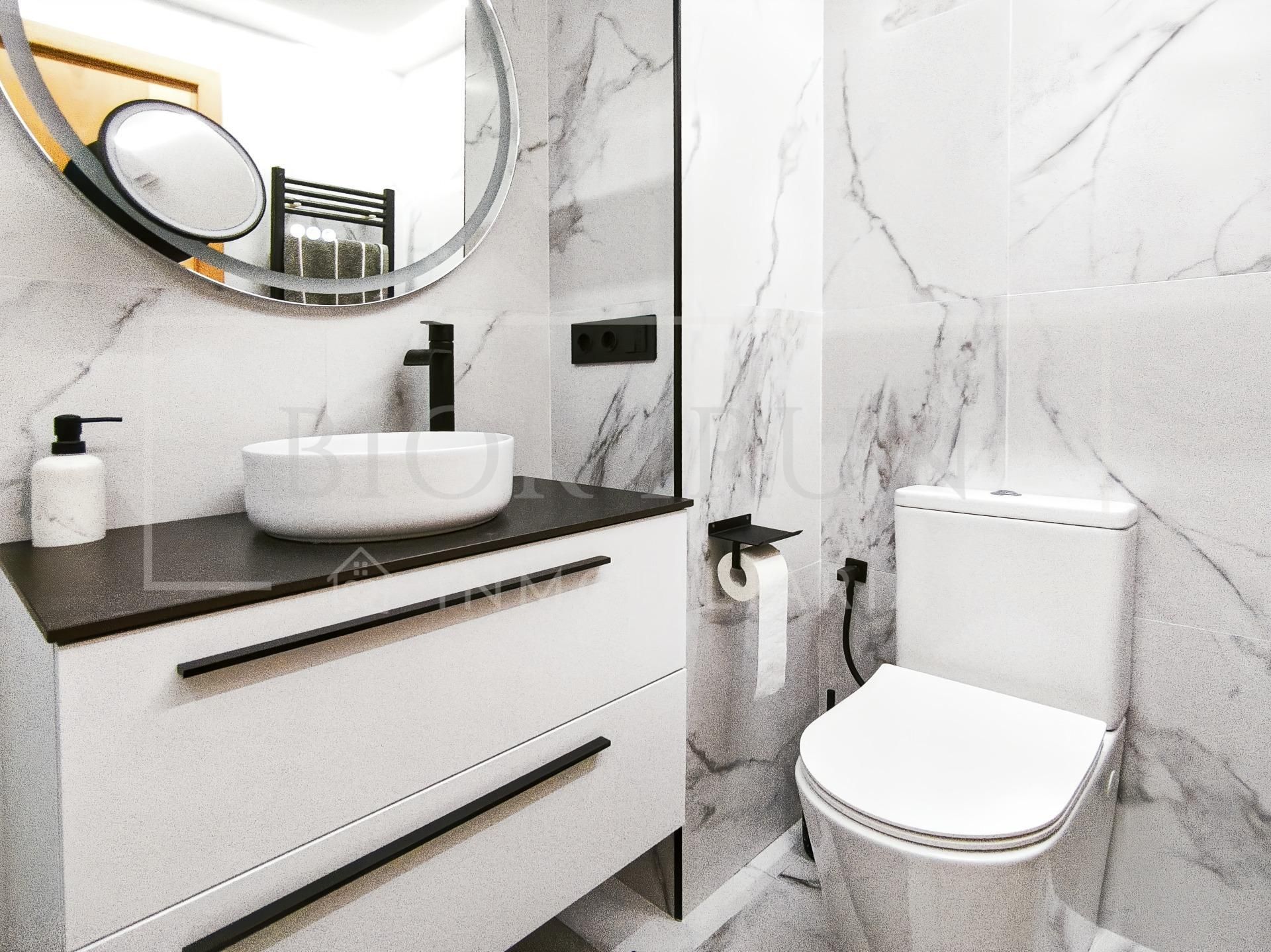 Flat for sale in Calle NAVEGANTES, Pinar - Anaka - Belaskoenea, Irun