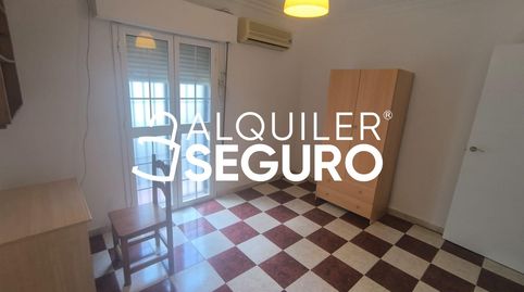 Foto 3 de Piso de alquiler en Levíes, San Bartolomé, Sevilla Capital