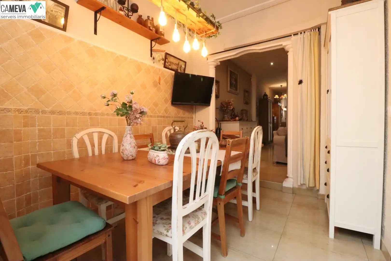 Esszimmer von Erdgeschoss zum Verkauf in Badalona mit Klimaanlage, Heizung und Terrasse