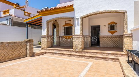 Foto 4 de Casa adosada en venda a Condequinto, Montequinto