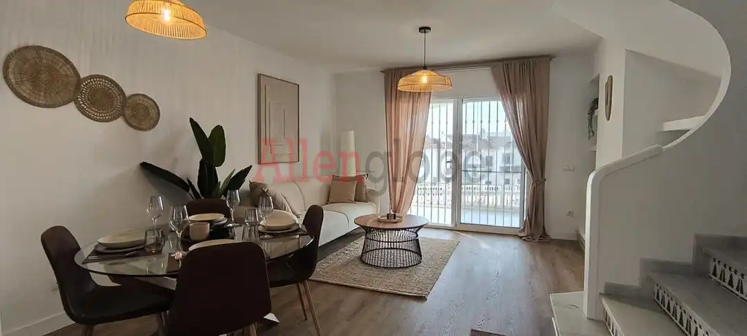 Terraced house with pool for sale in Avenida del Golf, imagen 19