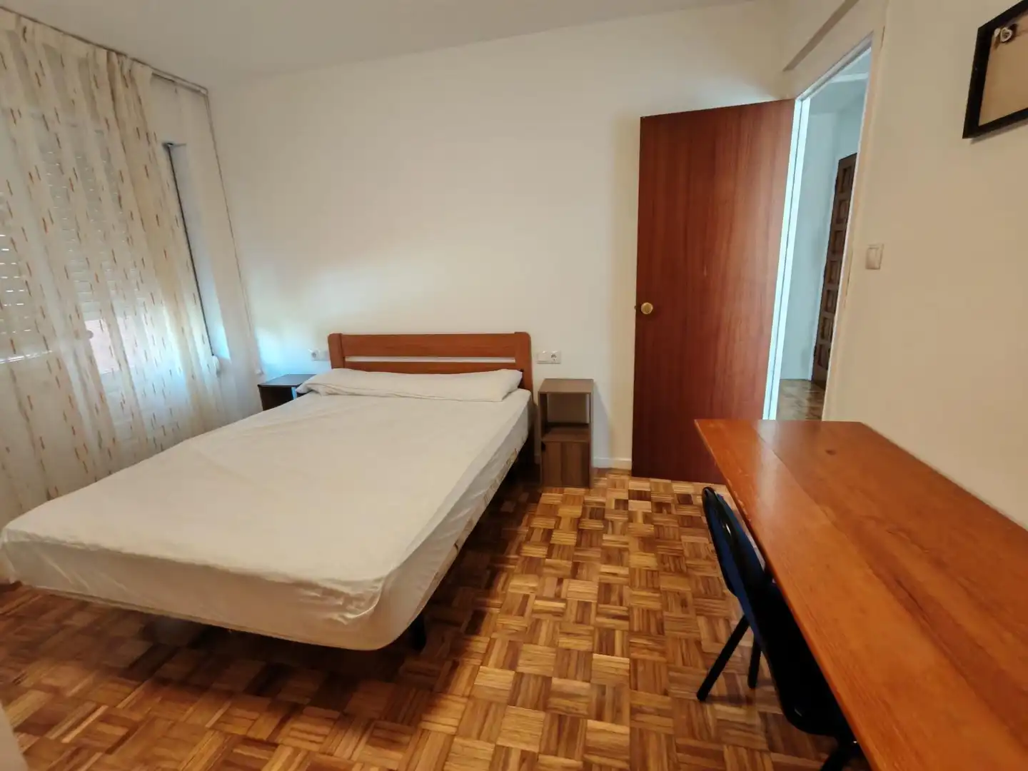 Bedroom of Flat for rent in Vigo   with Terrace, Furnished and Balcony