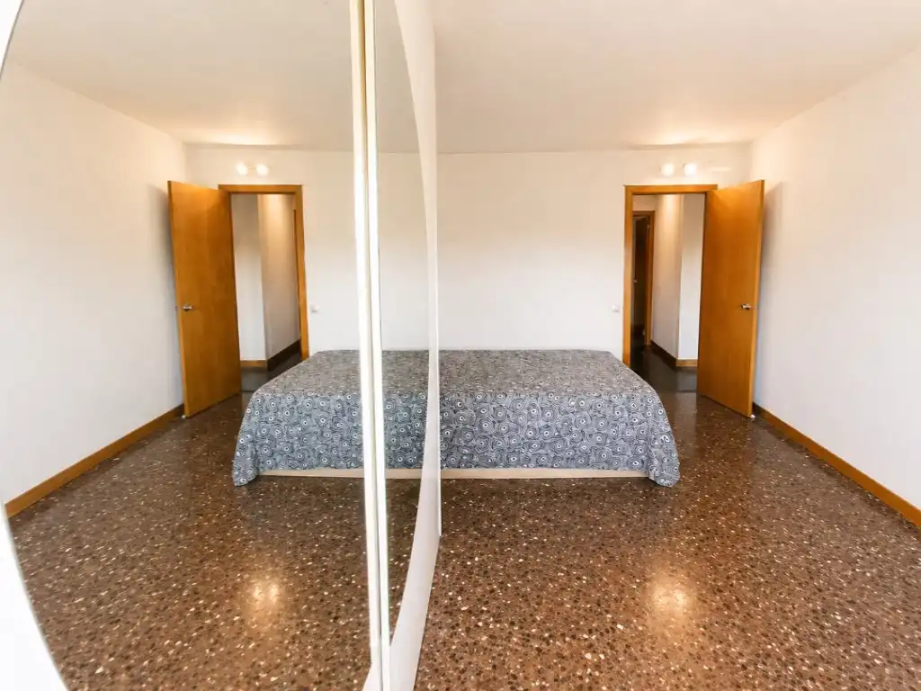 Habitación de Piso en venta en Vilafranca del Penedès con Amueblado, Horno y Balcón