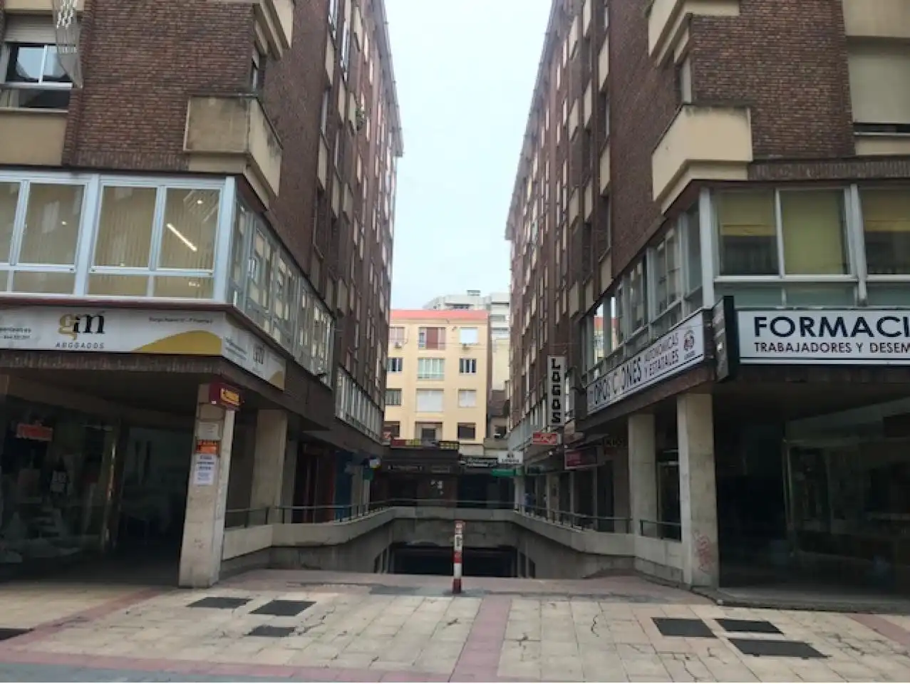 Individual de lloguer a Calle Burgo Nuevo, imagen 2