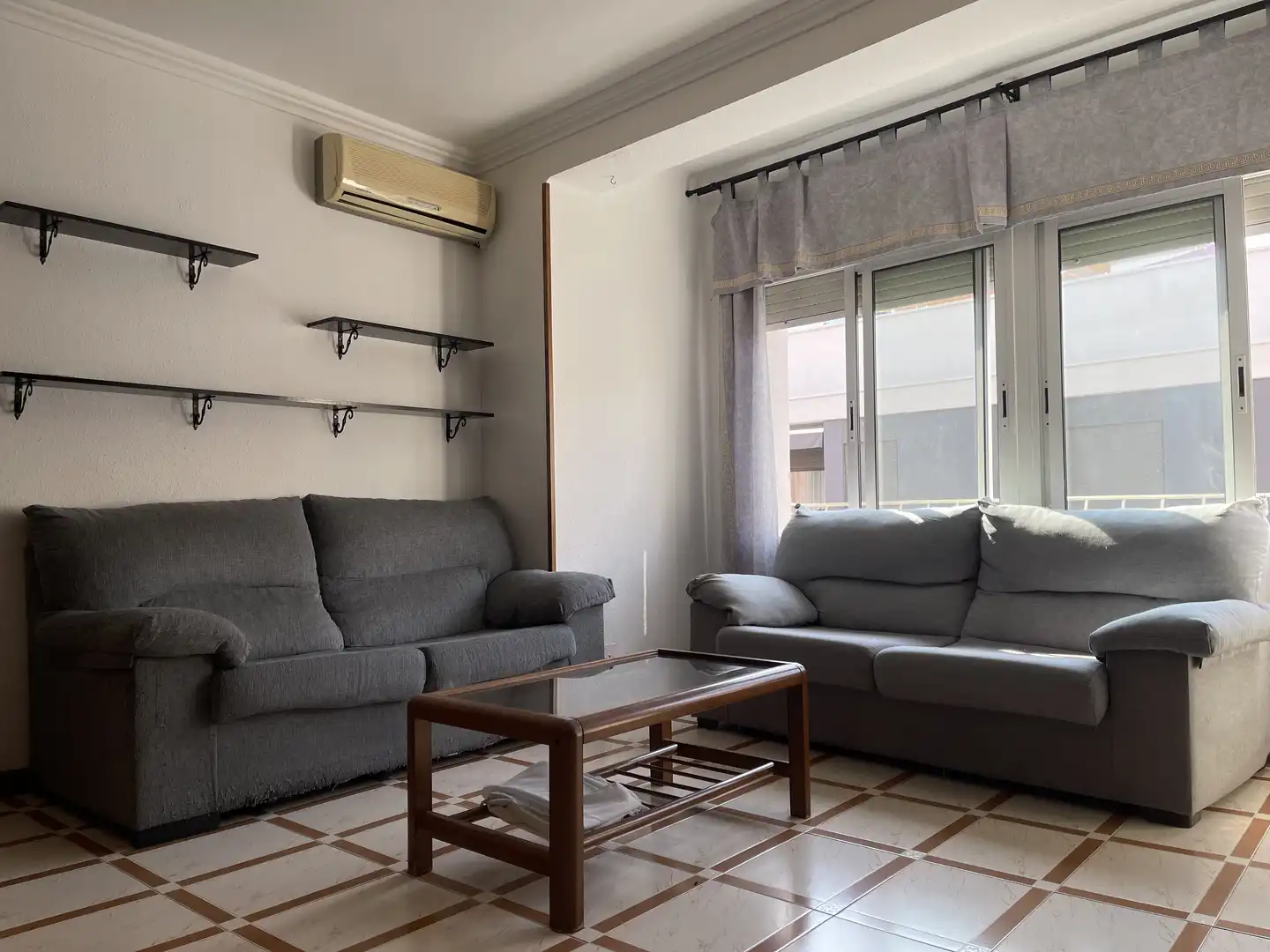 Flat for sale in Carrer de Cristòfor Colom
