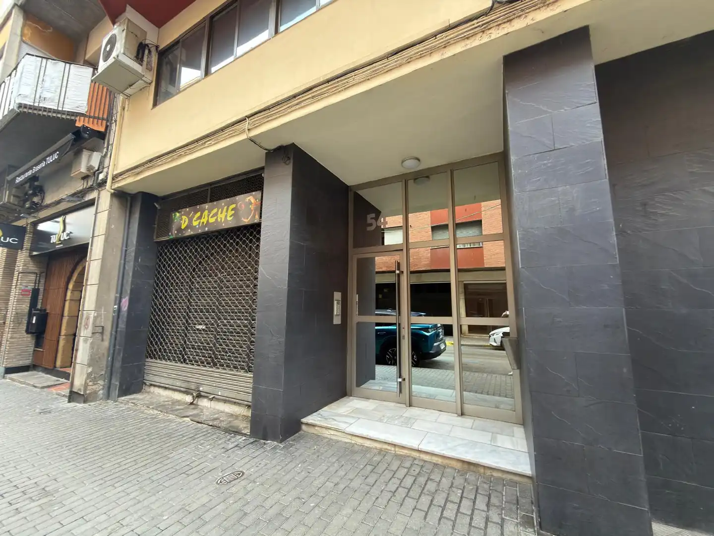 Local en venda a Carrer d'Alfred Pereña, 54, Príncep de Viana - Clot -Xalets Humbert Torres