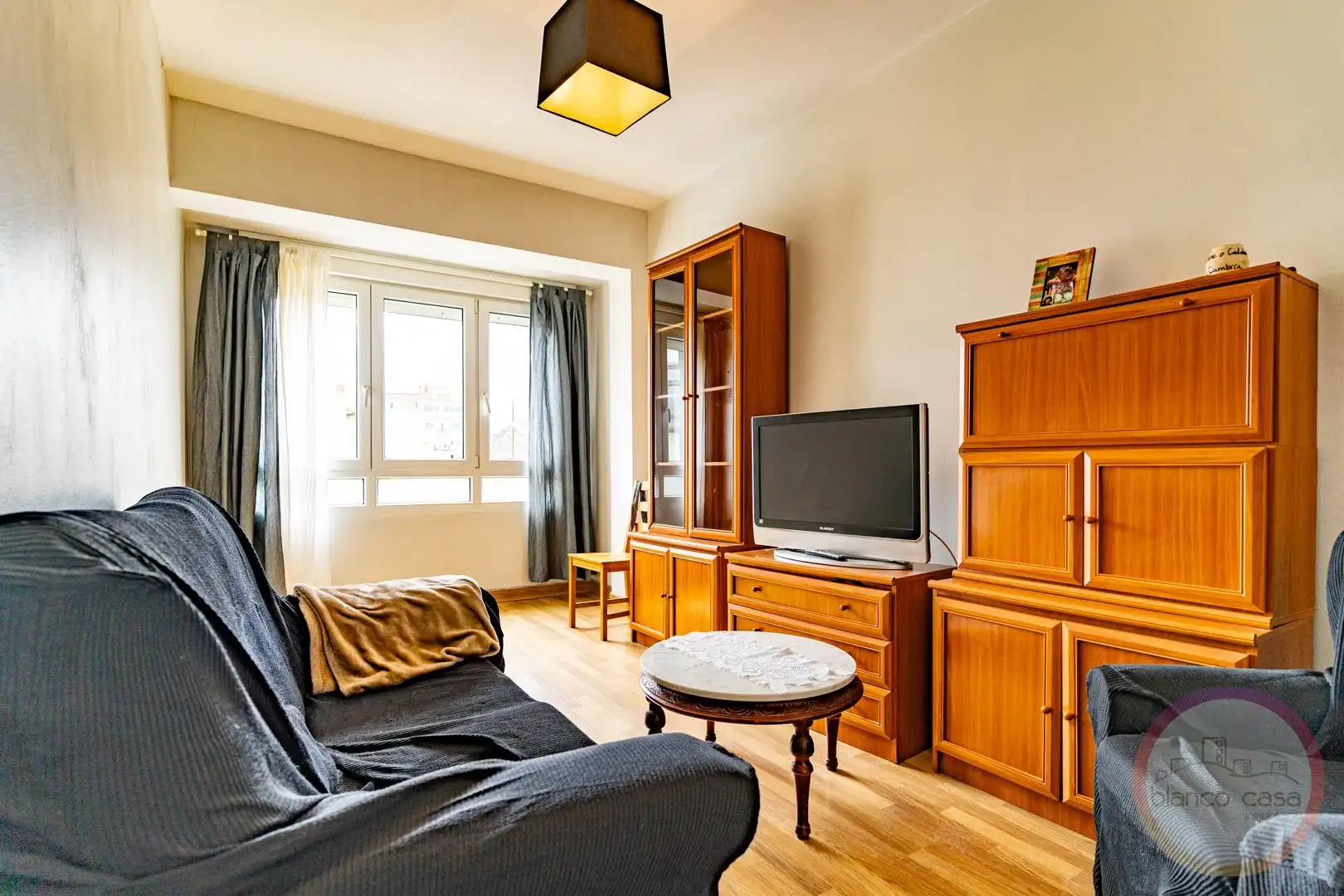 Wohnzimmer von Wohnung zum Verkauf in Carballo mit Möbliert