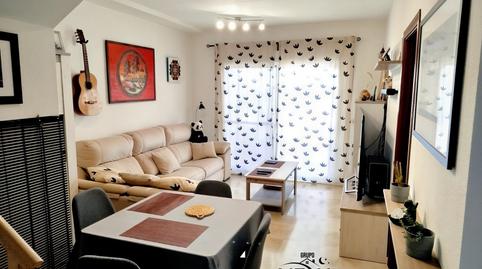 Foto 5 de Casa adosada en venta en Calle Hinojos, Lepe, Huelva