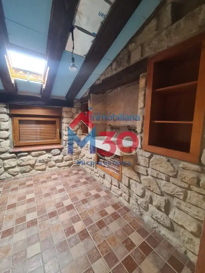 Houses for sale in Miranda de Ebro  with Heating