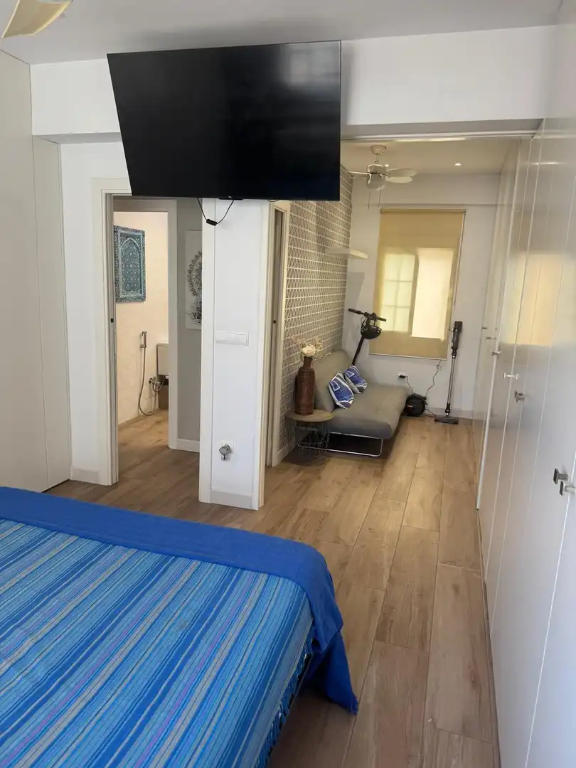 Bedroom of Flat for sale in Valencia