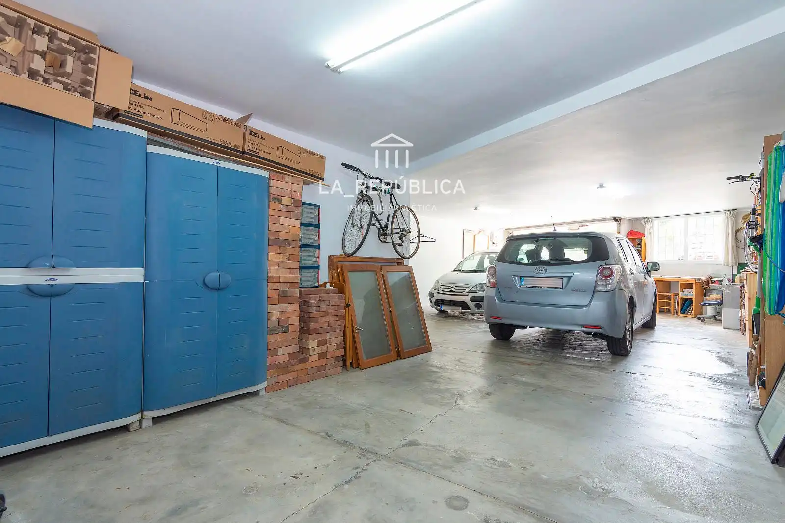 Parking de Casa o chalet en venta en Cabrera de Mar con Aire acondicionado, Calefacción y Jardín privado
