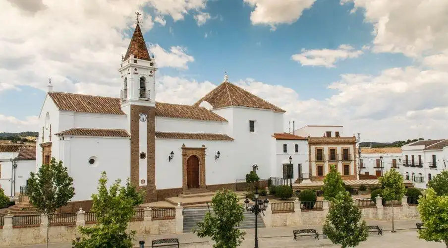 Vista exterior de Casa o xalet en venda en Las Navas de la Concepción