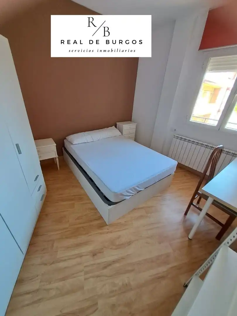 Habitación de Piso de alquiler en Valladolid con Calefacción, Terraza y Amueblado