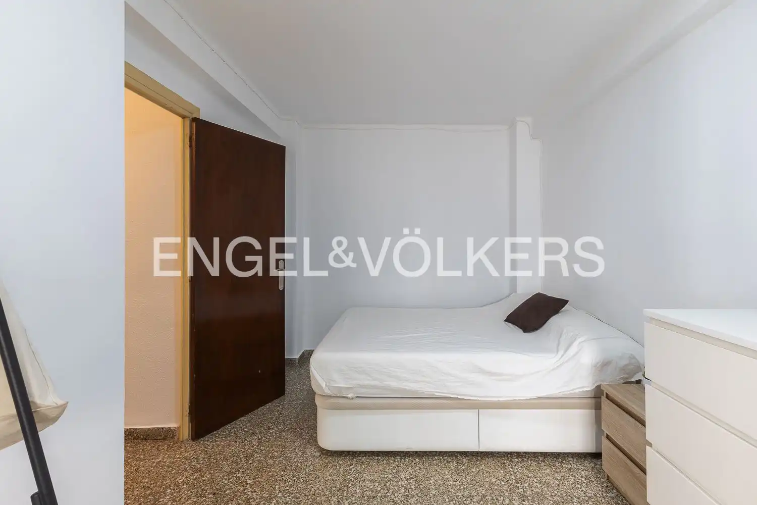 Schlafzimmer von Wohnung zum Verkauf in Valencia mit Heizung, Möbliert und Balkon