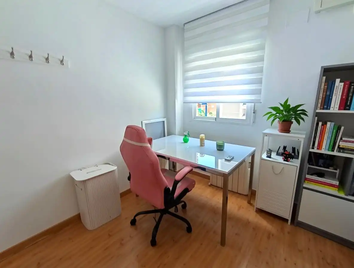 Wohnung zum Verkauf in Leganés mit Klimaanlage, Heizung und Terrasse
